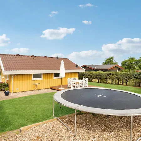 Сasa de vacaciones 3 Bedroom Gorgeous In Farsø