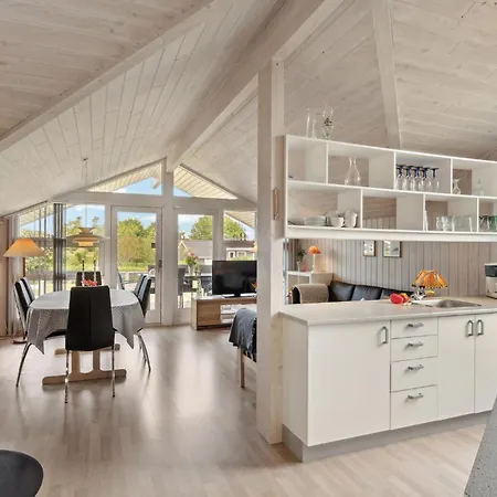 3 Bedroom Gorgeous In *